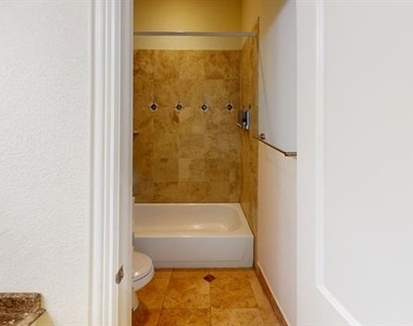 4516 Gilbert Avenue - Photo Thumbnail 18