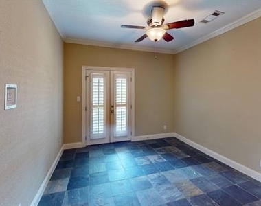 4516 Gilbert Avenue - Photo Thumbnail 13