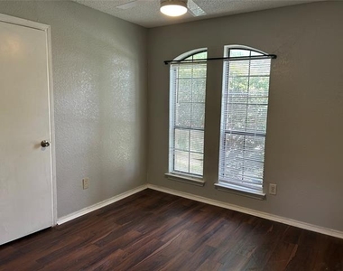 3125 Tina Street - Photo Thumbnail 17