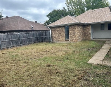 3125 Tina Street - Photo Thumbnail 21