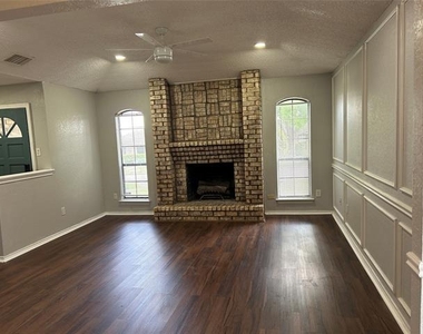 3125 Tina Street - Photo Thumbnail 2