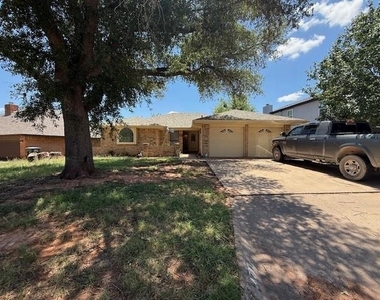 4717 Beall Boulevard - Photo Thumbnail 1
