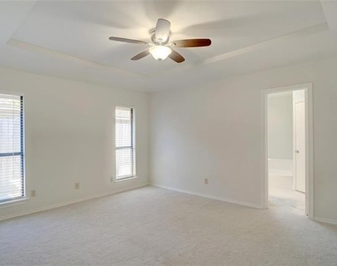 8 Salida Drive - Photo Thumbnail 10