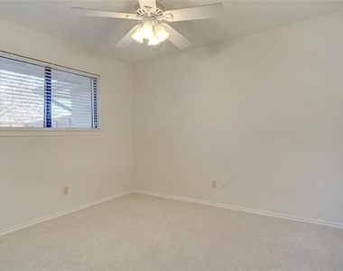 8 Salida Drive - Photo Thumbnail 14