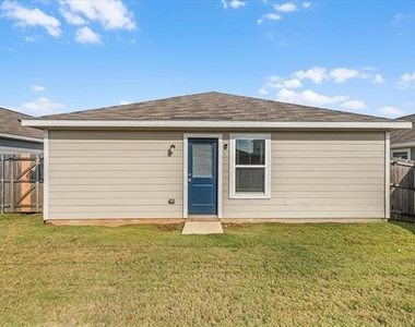 1412 Silver Oak Lane - Photo Thumbnail 26