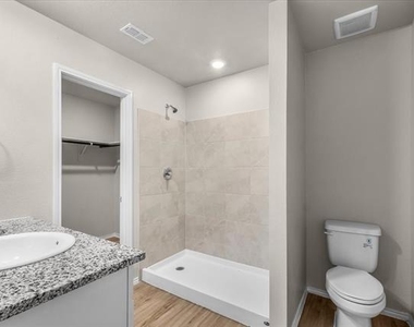 1412 Silver Oak Lane - Photo Thumbnail 16