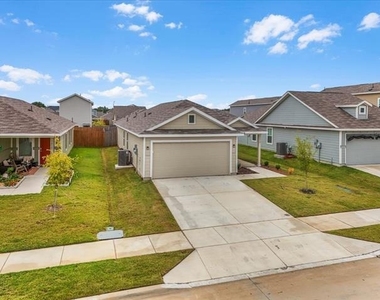1412 Silver Oak Lane - Photo Thumbnail 29
