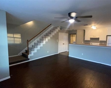 7700 Stanley Court - Photo Thumbnail 2