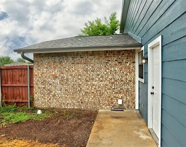 711 Wolftrap Drive - Photo Thumbnail 21
