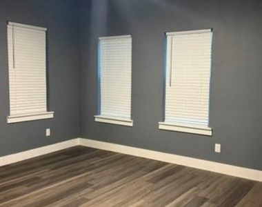405 E Evans Street - Photo Thumbnail 10