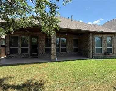 901 Colby Drive - Photo Thumbnail 3