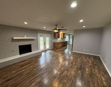 3509 Wharton Drive - Photo Thumbnail 4