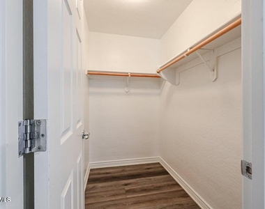 10863 W Washington Street - Photo Thumbnail 30