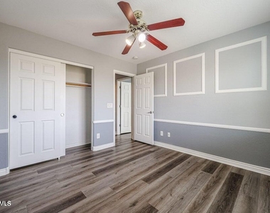 10863 W Washington Street - Photo Thumbnail 35
