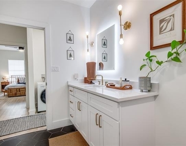5400 Worth Street - Photo Thumbnail 15