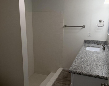 4139 N 78th Place - Photo Thumbnail 10