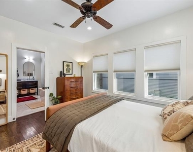 310 N Montclair Avenue - Photo Thumbnail 17