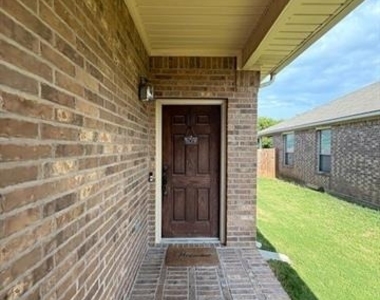 14308 Polo Ranch Street - Photo Thumbnail 3