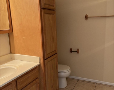 9920 N 97th Drive - Photo Thumbnail 12