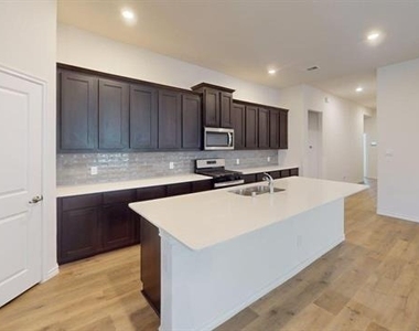 1932 Willie Ray Street - Photo Thumbnail 4