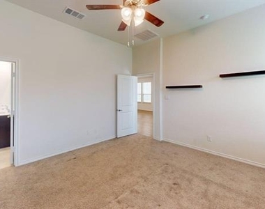 1932 Willie Ray Street - Photo Thumbnail 15