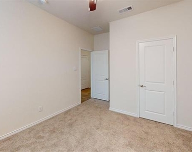 1932 Willie Ray Street - Photo Thumbnail 18