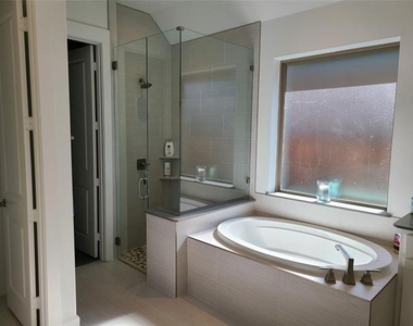 6708 Bermuda Avenue - Photo Thumbnail 13