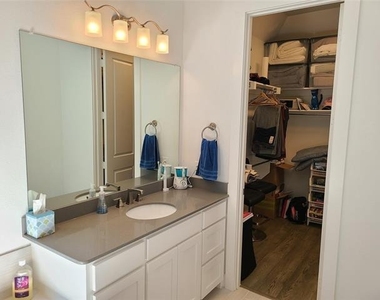 6708 Bermuda Avenue - Photo Thumbnail 16