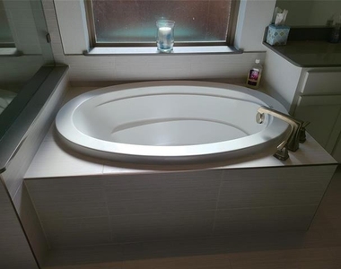 6708 Bermuda Avenue - Photo Thumbnail 15