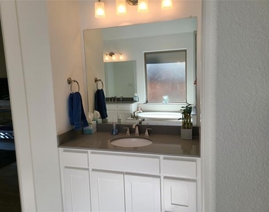 6708 Bermuda Avenue - Photo Thumbnail 14