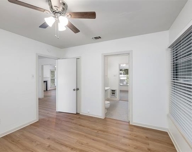 8639 San Benito Way - Photo Thumbnail 12