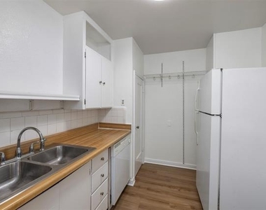 8639 San Benito Way - Photo Thumbnail 10