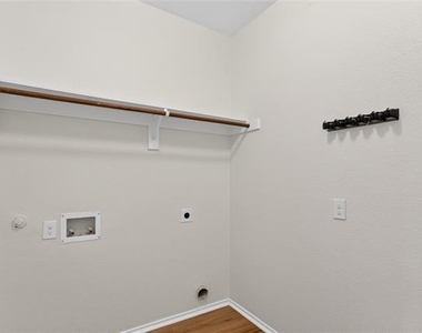 1702 Wild Rye Circle - Photo Thumbnail 18