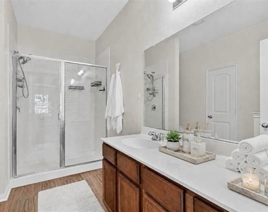 1702 Wild Rye Circle - Photo Thumbnail 8