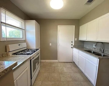 6504 Prosper Street - Photo Thumbnail 9