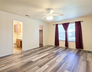 12453 Peak Circle - Photo Thumbnail 13