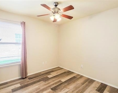 12453 Peak Circle - Photo Thumbnail 17