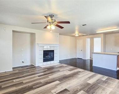 12453 Peak Circle - Photo Thumbnail 8