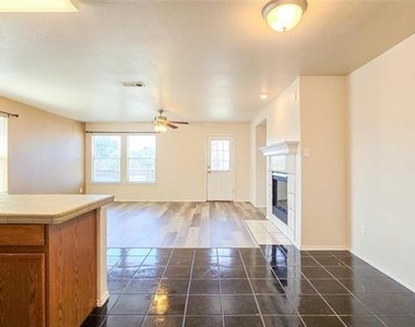 12453 Peak Circle - Photo Thumbnail 7