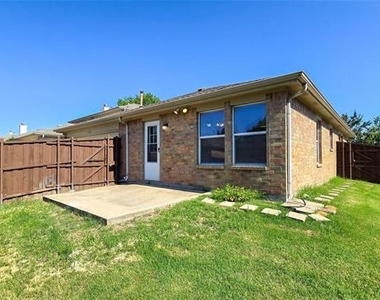 12453 Peak Circle - Photo Thumbnail 20