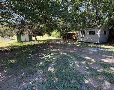 588 Rea Avenue - Photo Thumbnail 15