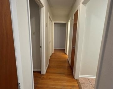 588 Rea Avenue - Photo Thumbnail 8