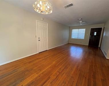 588 Rea Avenue - Photo Thumbnail 4