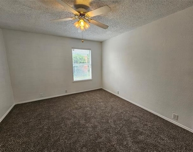 1128 Marshall Drive - Photo Thumbnail 24