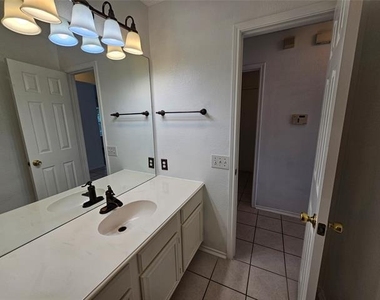 1128 Marshall Drive - Photo Thumbnail 21
