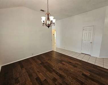 1128 Marshall Drive - Photo Thumbnail 6