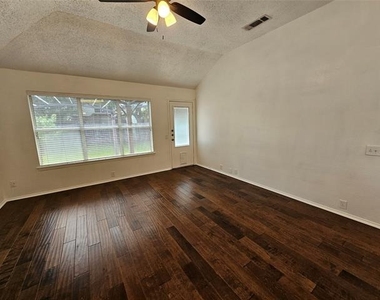 1128 Marshall Drive - Photo Thumbnail 26