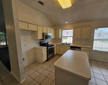 1128 Marshall Drive - Photo Thumbnail 9