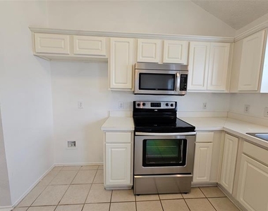1128 Marshall Drive - Photo Thumbnail 11