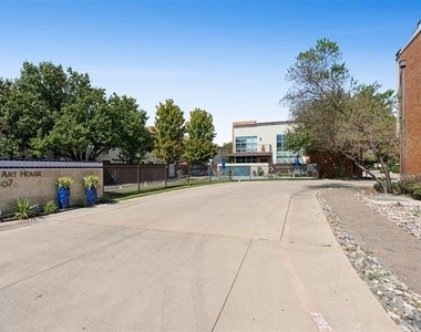 2600 Museum Way - Photo Thumbnail 20